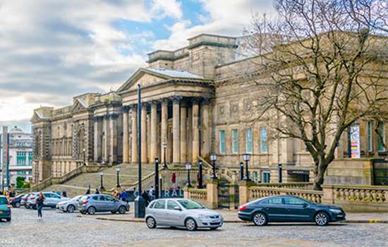 The grand looking World Museum building in Liverpool
